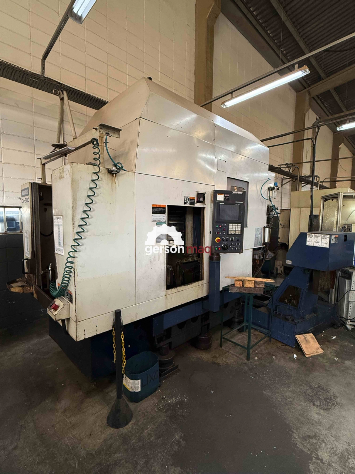 CENTRO DE USINAGEM DUPLO PALLET MORI SEIKE CV500 - ANO 99